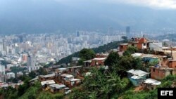 Los médicos cubanos de Barrio Adentro se han instalado en las comunidades más pobres de Caracas.