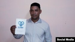 Yeroslandi Calderín Alvarado, activista de UNPACU, sancionado a 8 meses de cárcel por negarse a pagar varias multas, impuestas por distriburi información censurada en Cuba.