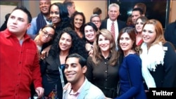 Reunión de Díaz-Canel con cubanos residentes en Irlanda, en una foto posteada por la cuenta de Twitter del Minrex.