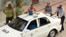 Operativo policial en Lawton, La Habana, frente a la sede de las Damas de Blanco. (Foto Archivo: @jangelmoya)