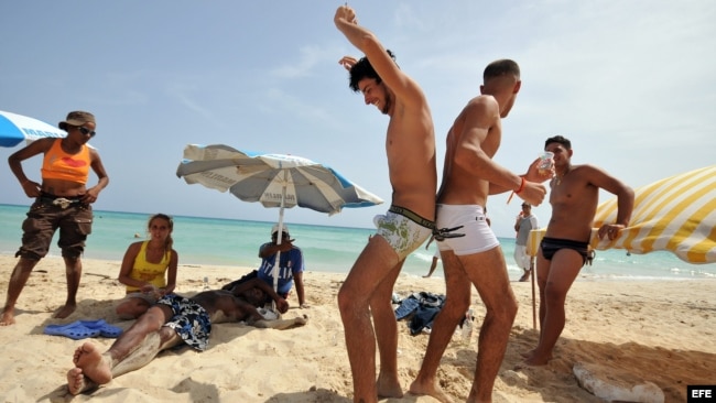 Sexo chicos cubanos tarifas [PUNIQRANDLINE-(au-dating-names.txt) 31