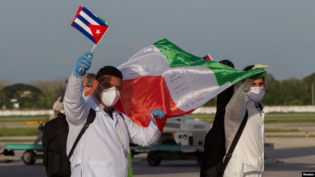 Médicos cubanos en México. Foto Archivo. Ismael Francisco/Pool via REUTERS
