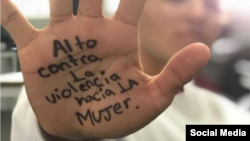 Foto tomada de la campaña de la Red Femenina de Cuba #NomásviolenciacontralasMujeres.