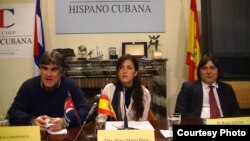 Carlos Payá, Rosa Maria Payá y Regis Iglesias en conferencia de prensa