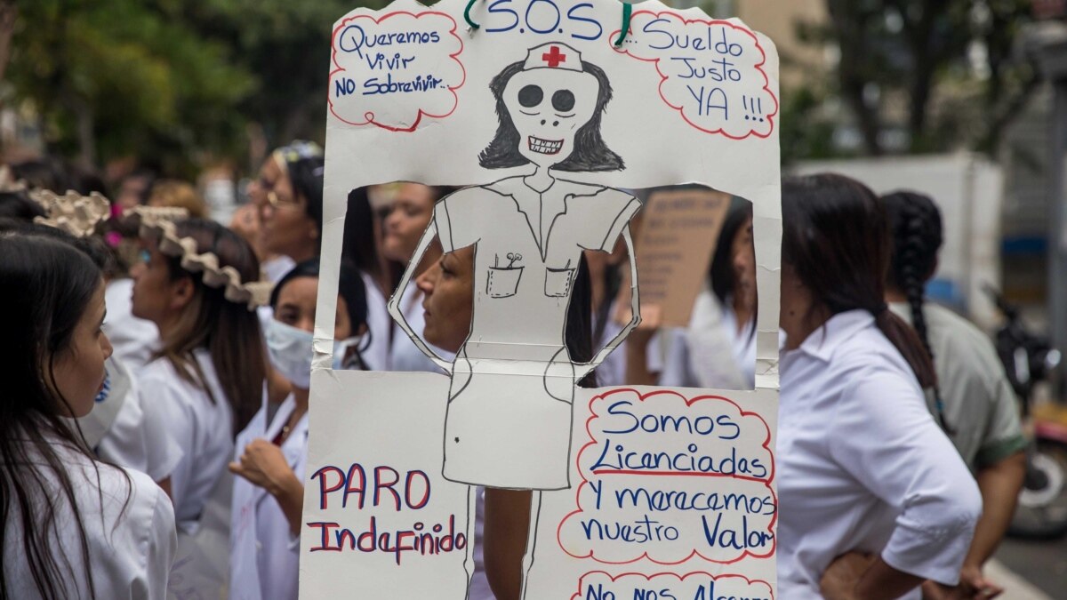 Diferencia salarial con médicos cubanos indigna a trabajadores de salud de  Venezuela
