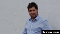 "Es muy difícil poner Internet de alta velocidad en Cuba", advierte creador de app Apretaste