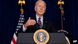 El presidente Joe Biden en la clausura de la Cumbre por la Democracia. (AP Photo/Carolyn Kaster)
