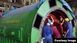 Obreros de la termoeléctrica del Mariel
