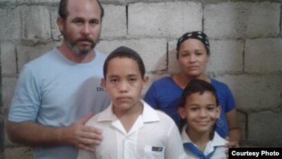 Amenazan con Decreto 370 a padre de niño judío víctima de acoso en Cuba