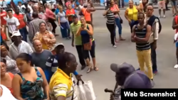 Protesta en el mercado de Cuatro Caminos (Tomado de Cubanet)