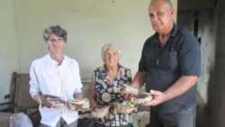 Proyecto Tondique entrega alimentos a residentes por fin de año