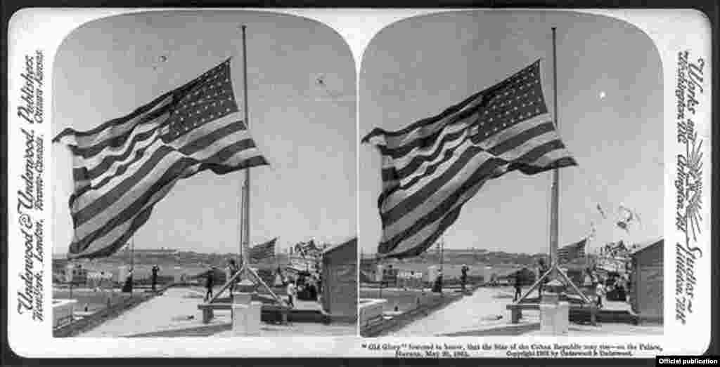 Bandera de EEUU el 20 de mayo de 1902. Library of Congress.