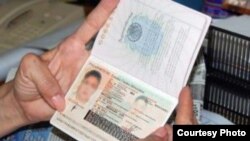 Chequeo de pasaportes