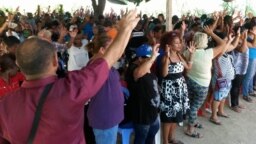 Religiosos oran en Santiago de Cuba a finales del 2019. (Foto tomada del Twitter del pastor Alaín Toledano)