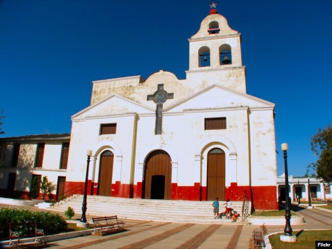 La Iglesia de la Divina Pastora en Santa Clara, Cuba (Foto: lezumbalaberenjena/Flickr).