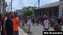 Protestas del 11 de julio en Cienfuegos. (Captura de video/La Cola de la Libertad).