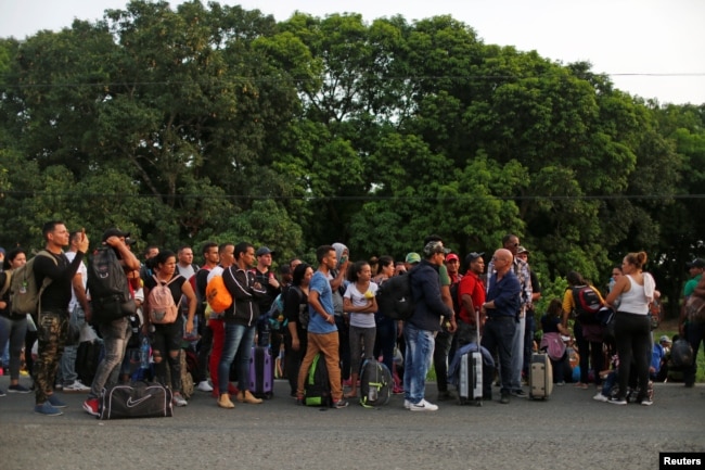 Migrantes cubanos en camino a EEUU.