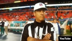 Alberto Riverón, árbitro cubano de la NFL
