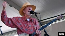 Fotografía de archivo del cantante estadounidense y activista Pete Seeger.