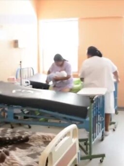 Médicos cubanos abandonan hospital en Perú